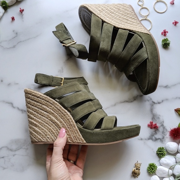Tory Burch Shoes - NWT TORY BURCH Bailey multi-strap wedge Espadrille